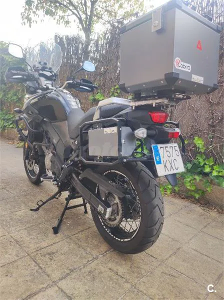 Suzuki V-Strom 650 XT – Vista 7