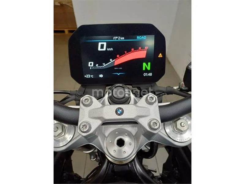 BMW F 900 R – Vista 6