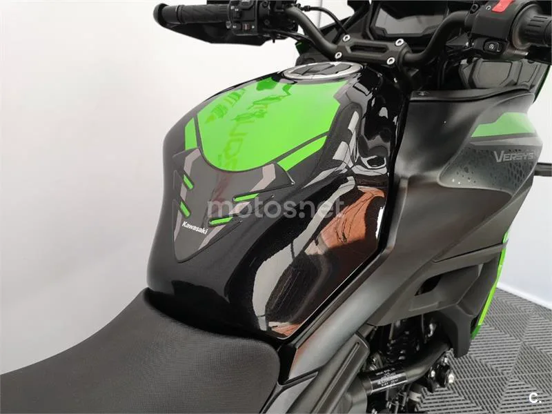 Kawasaki Versys – Vista 14