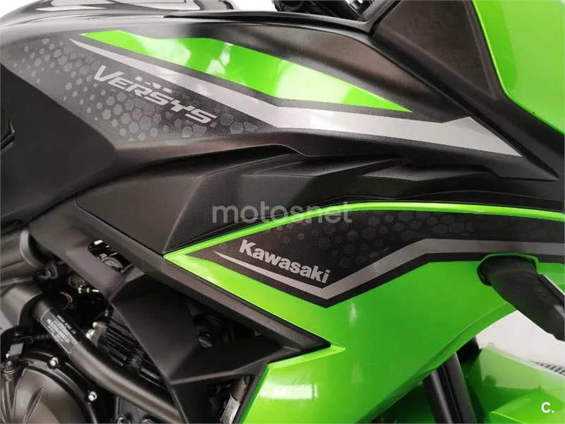 Kawasaki Versys – Vista 16