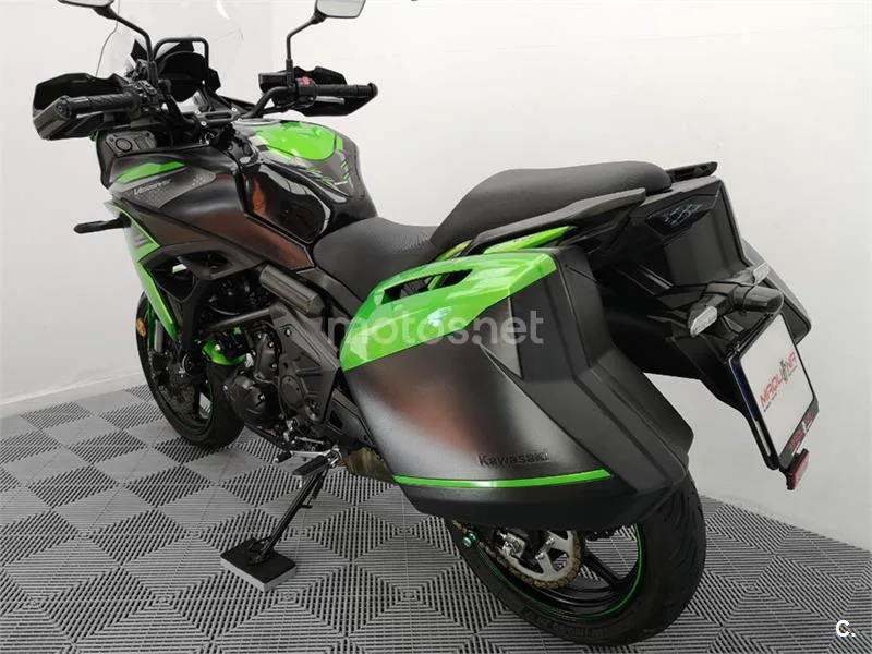 Kawasaki Versys – Vista 22