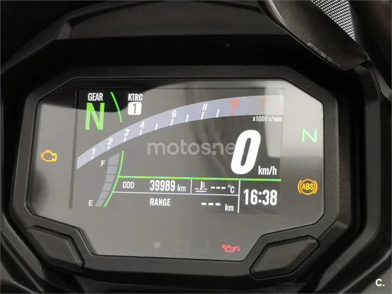 Kawasaki Versys – Vista 8