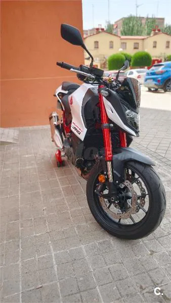 Honda CB 750 Hornet – Vista 3