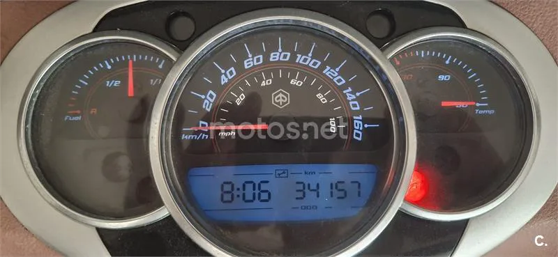 Piaggio Beverly Sport Touring 350 – Vista 3