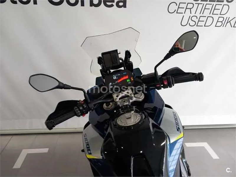 BMW M 1000 XR – Vista 7