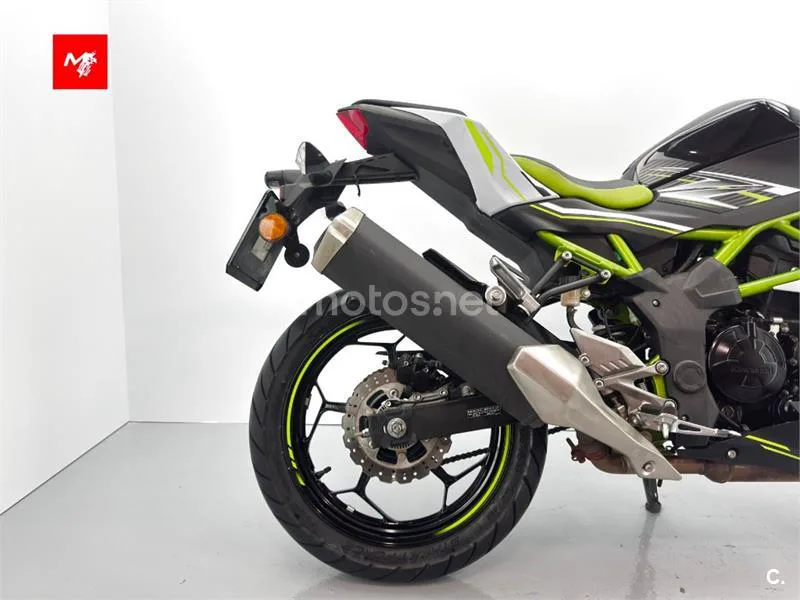 Kawasaki Z125 – Vista 11