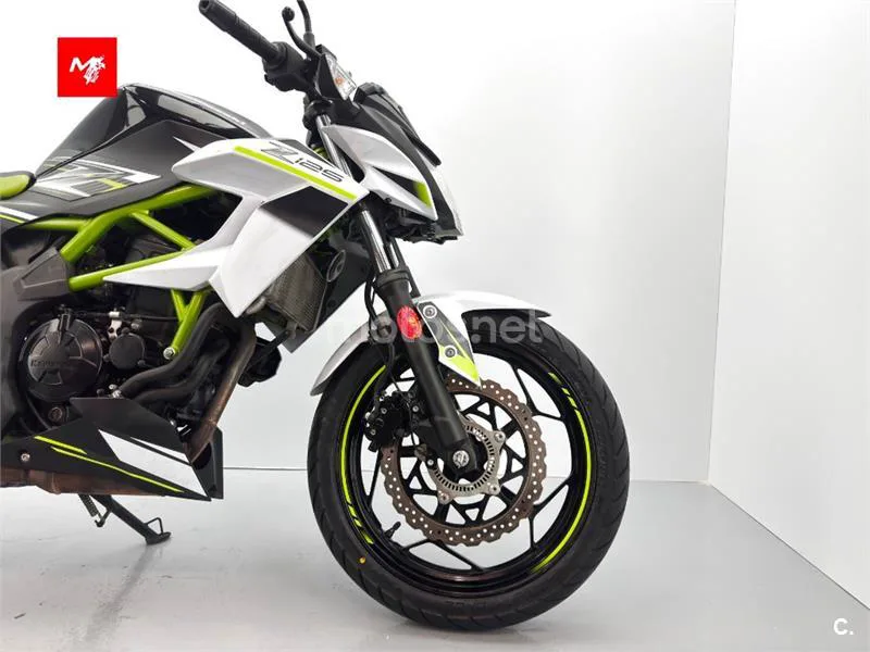 Kawasaki Z125 – Vista 13