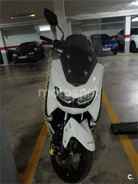 Yamaha NMAX - Vista 4