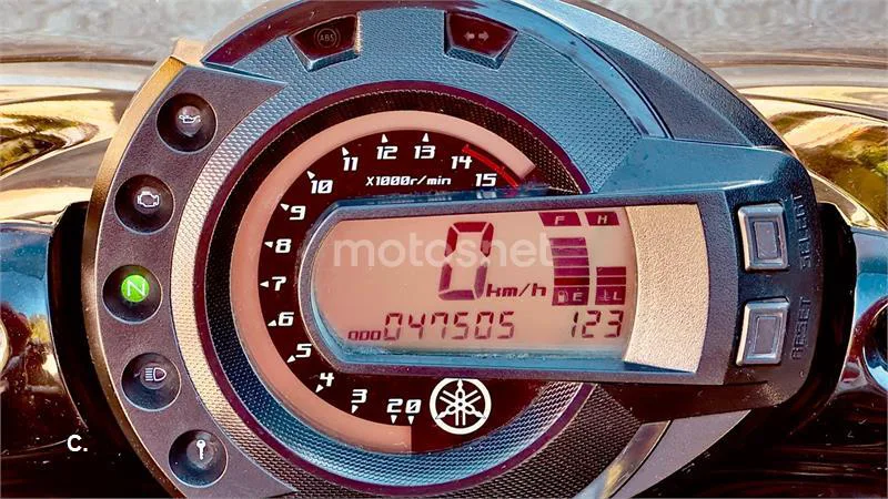 Yamaha FZ6 Fazer – Vista 2