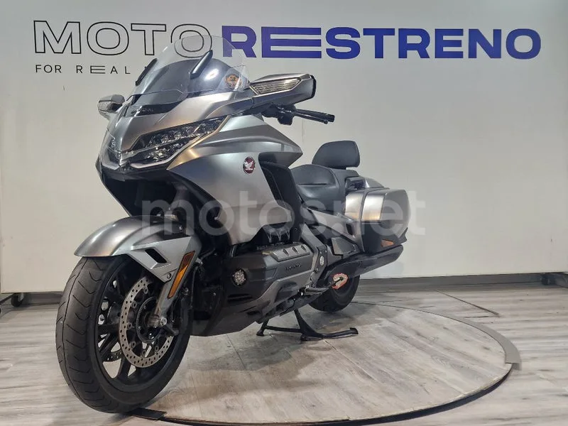 Honda GL 1800 Gold Wing – Vista 5