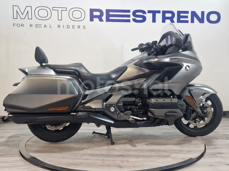 Honda GL 1800 Gold Wing – Vista 7
