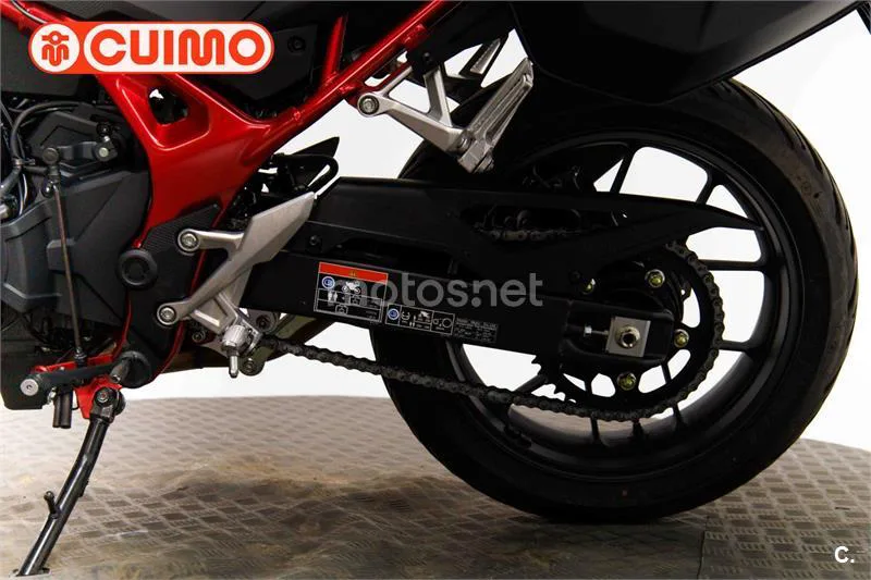 Honda CB 750 Hornet – Vista 18