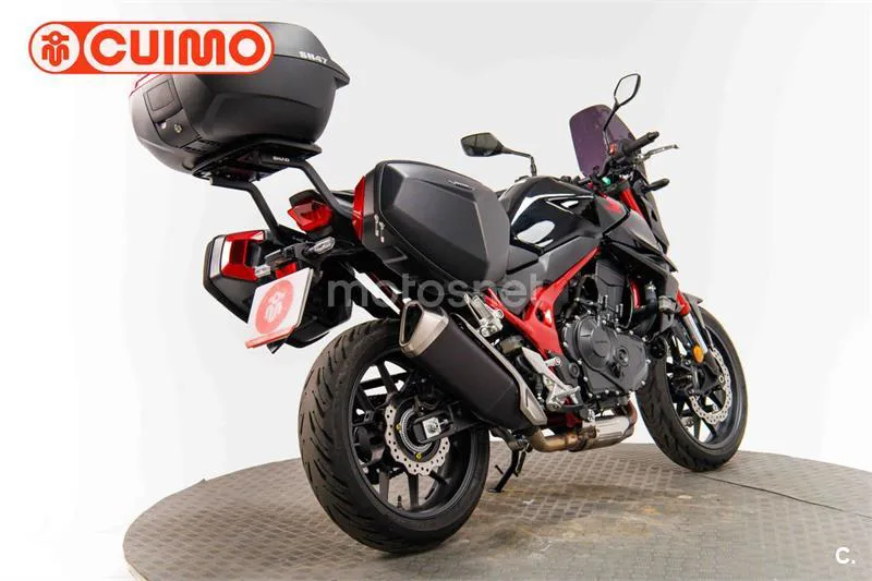 Honda CB 750 Hornet – Vista 4