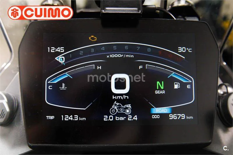 Voge 900 DSX – Vista 24