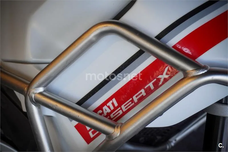 Ducati DesertX – Vista 3