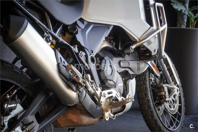 Ducati DesertX – Vista 7