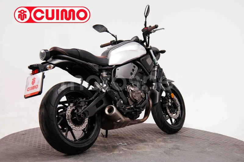 Yamaha XSR 700 – Vista 6