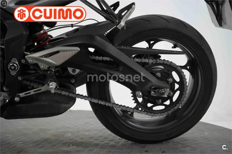 Triumph Street Triple – Vista 18