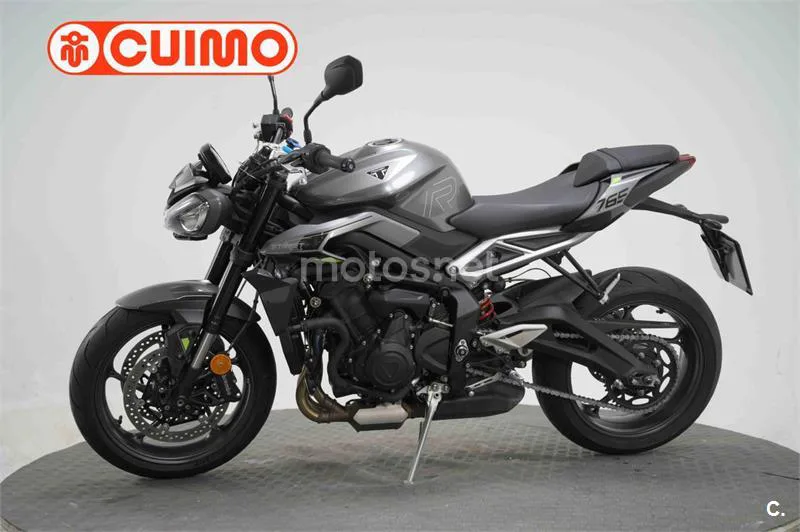 Triumph Street Triple – Vista 8
