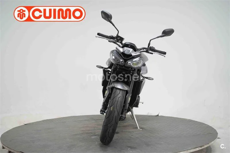 Triumph Street Triple – Vista 10