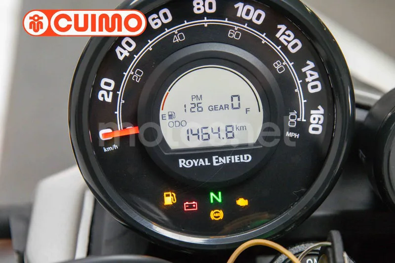 Royal Enfield Scram 411 – Vista 22