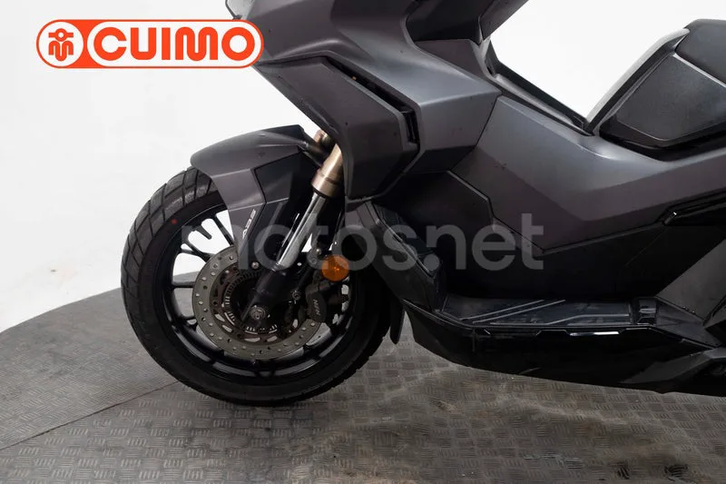 Honda ADV 350 – Vista 12