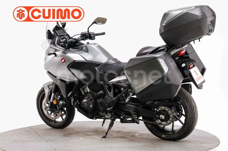 Honda NT1100 – Vista 13