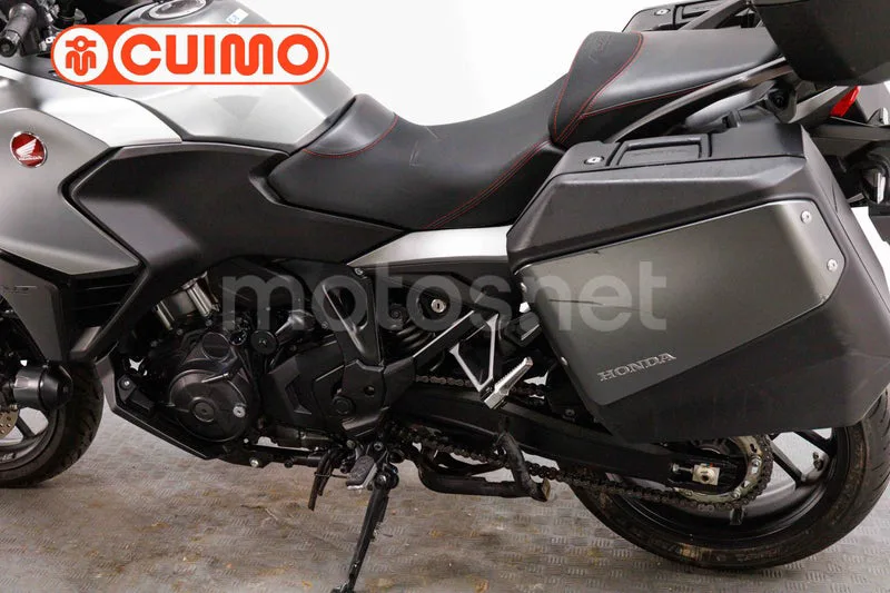 Honda NT1100 – Vista 14