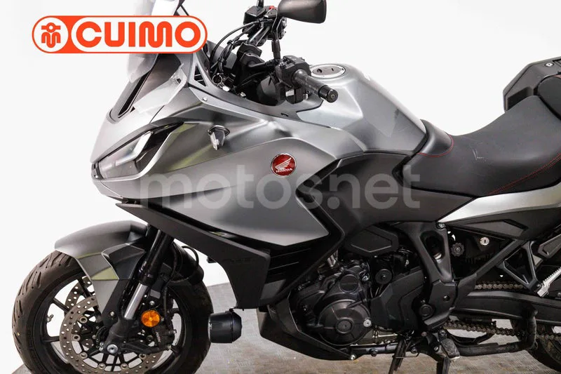 Honda NT1100 – Vista 17