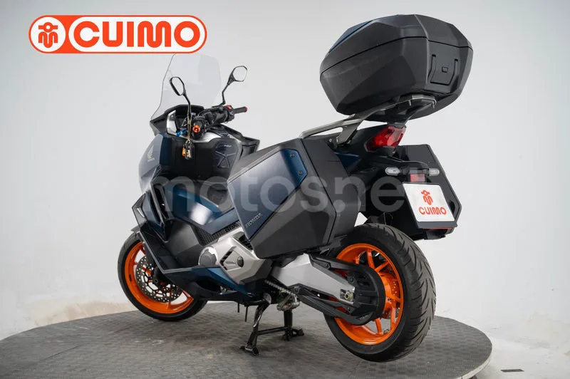 Honda Forza 750 – Vista 11