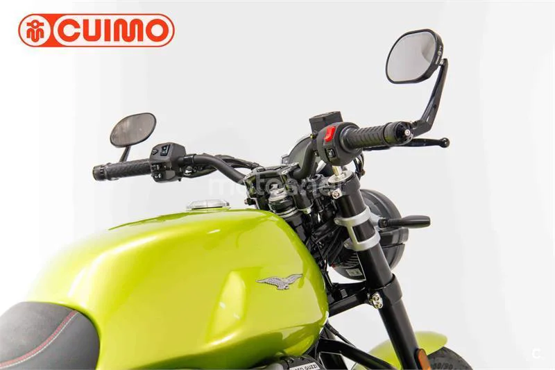 Moto Guzzi V7 – Vista 15