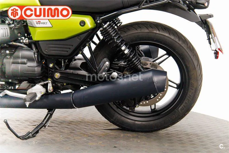 Moto Guzzi V7 – Vista 18