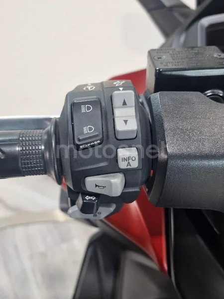 Honda Forza 125 – Vista 11