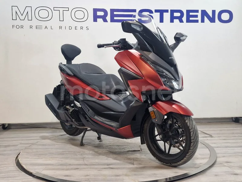 Honda Forza 125 – Vista 6