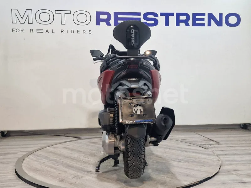 Honda Forza 125 – Vista 9