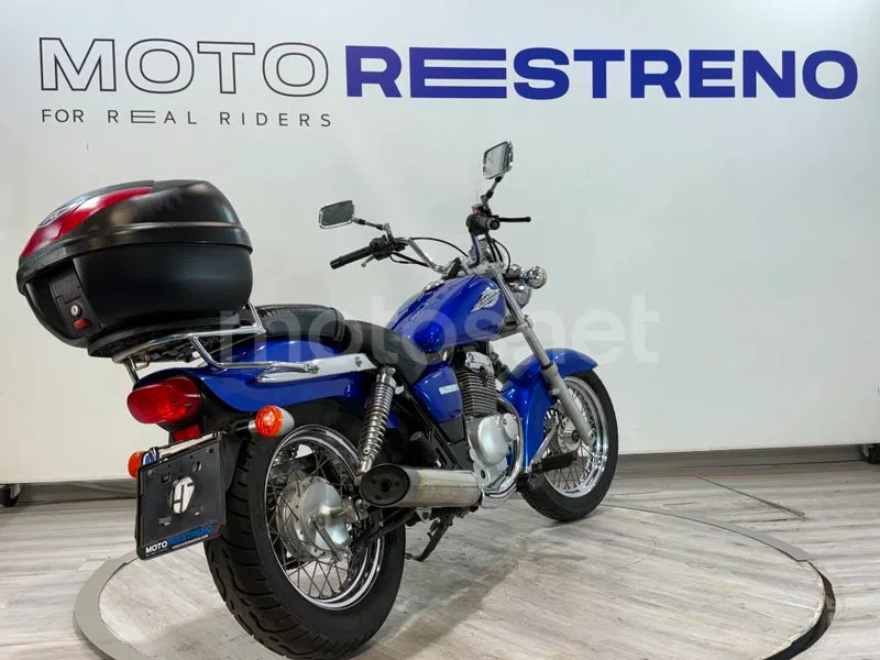 Suzuki Marauder 125 – Vista 8