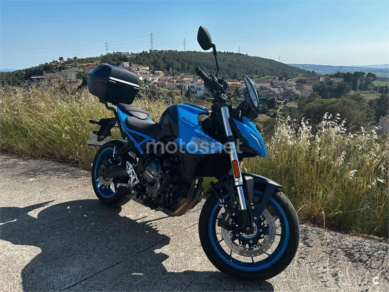 Suzuki GSX-8S – Vista 2