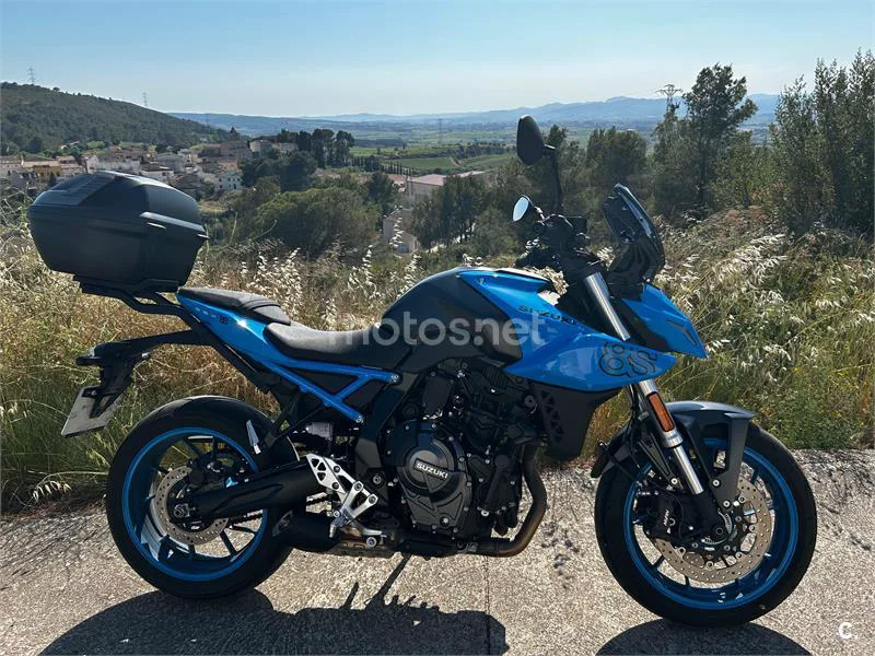 Suzuki GSX-8S – Vista 4