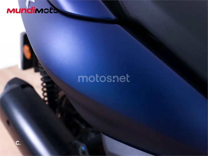 Yamaha XMAX 300 – Vista 15