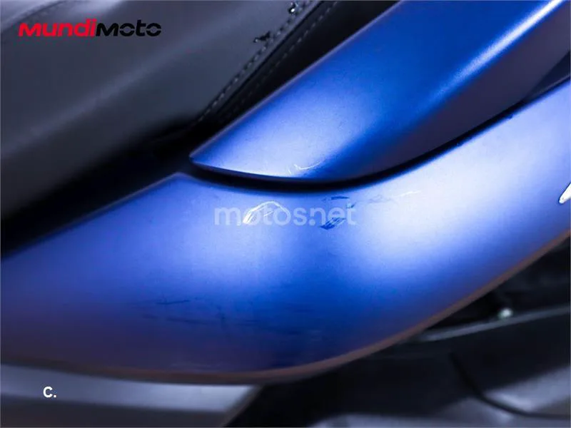 Yamaha XMAX 300 – Vista 18
