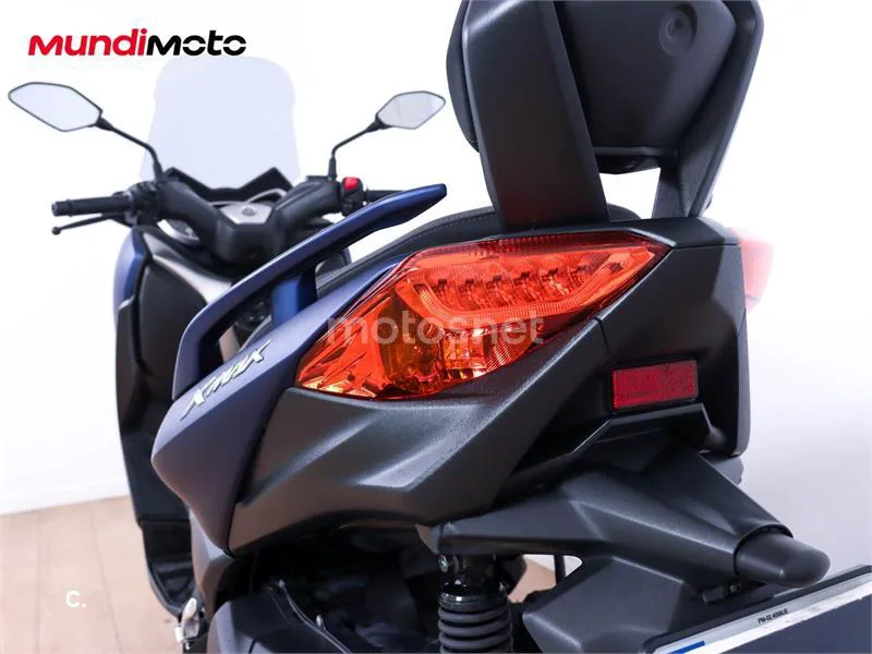 Yamaha XMAX 300 – Vista 9