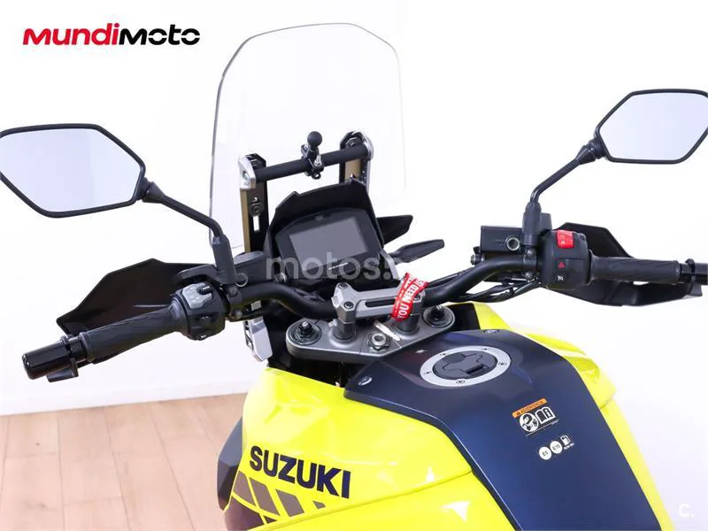 Suzuki V-Strom 1050 – Vista 11