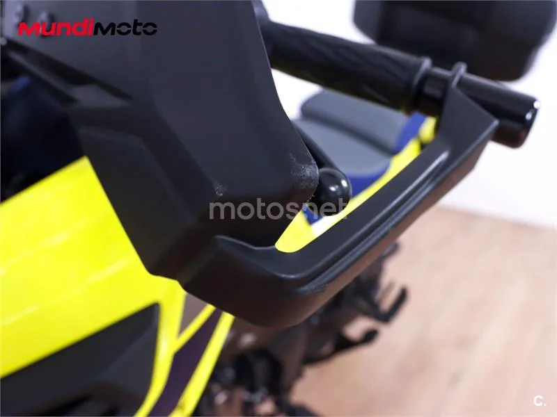 Suzuki V-Strom 1050 – Vista 22