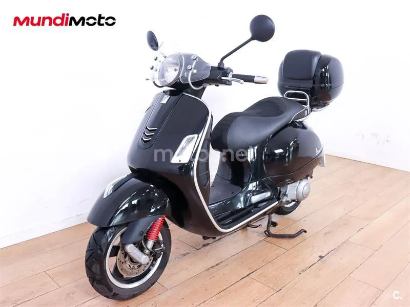 Vespa GTS 300 – Vista 7