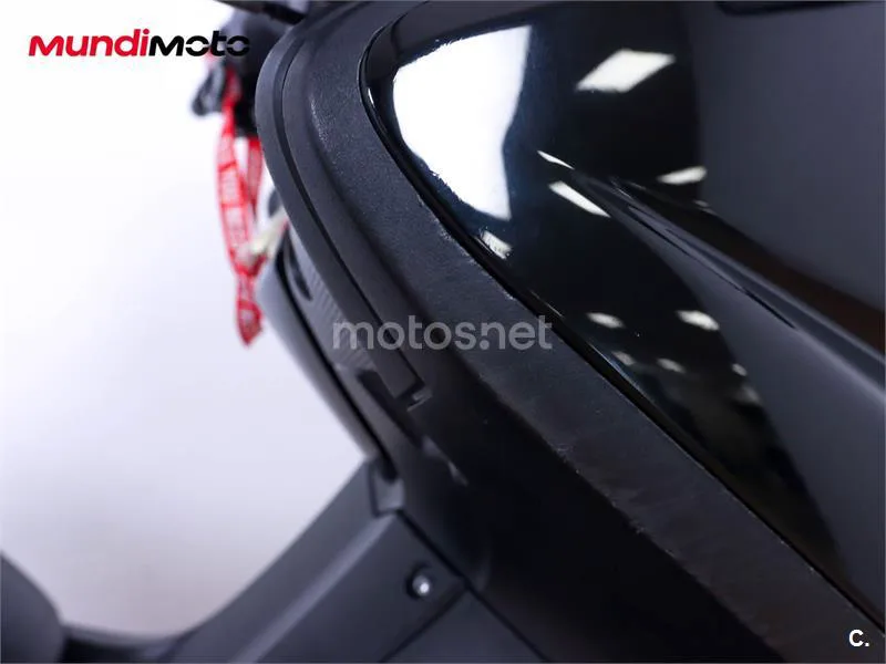 Yamaha TMAX 530 – Vista 13