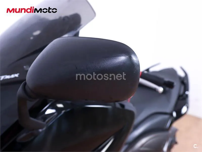 Yamaha TMAX 530 – Vista 15