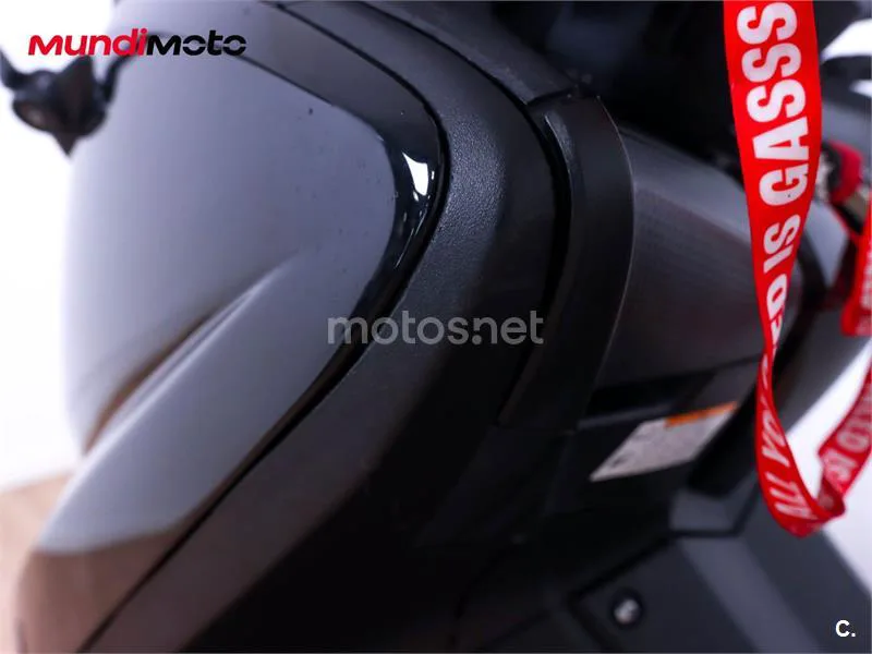 Yamaha TMAX 530 – Vista 17
