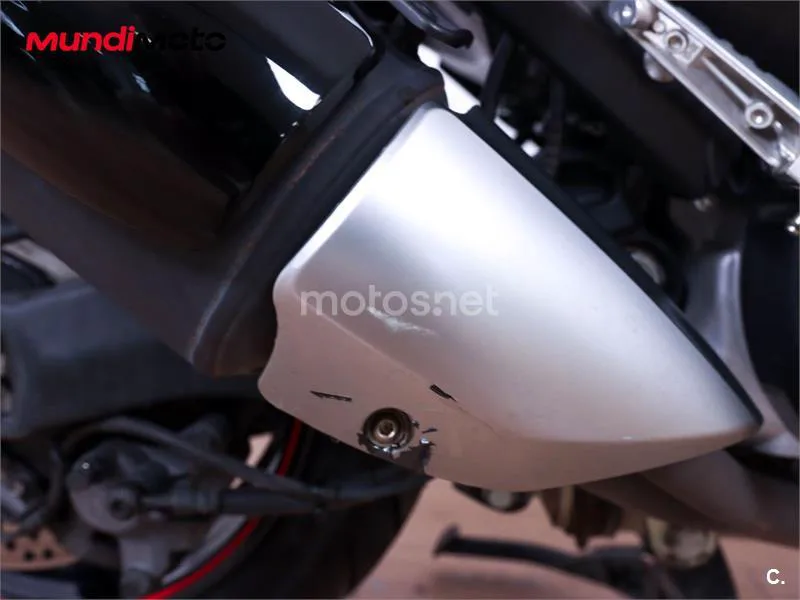 Yamaha TMAX 530 – Vista 20