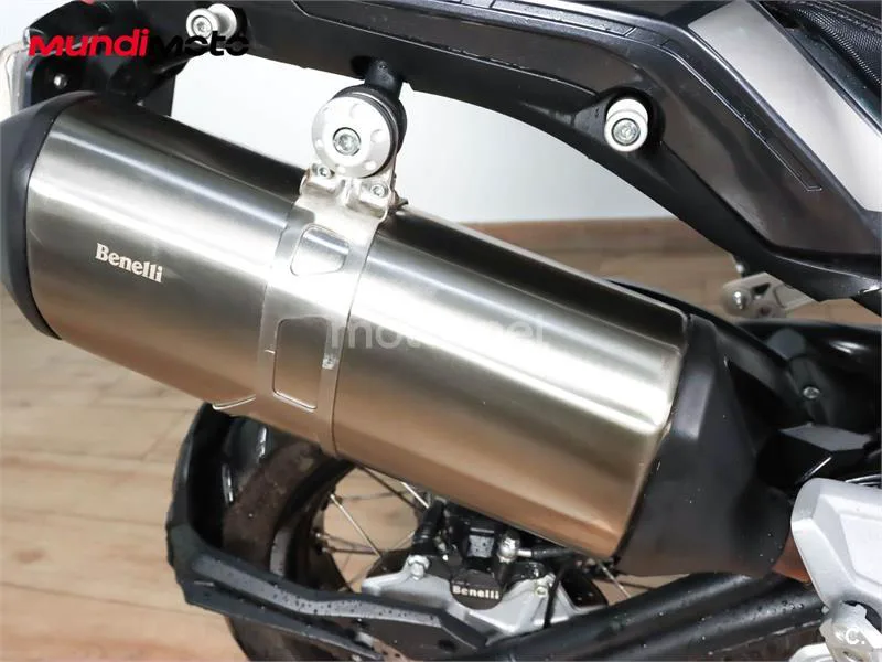 Benelli TRK 502 – Vista 13
