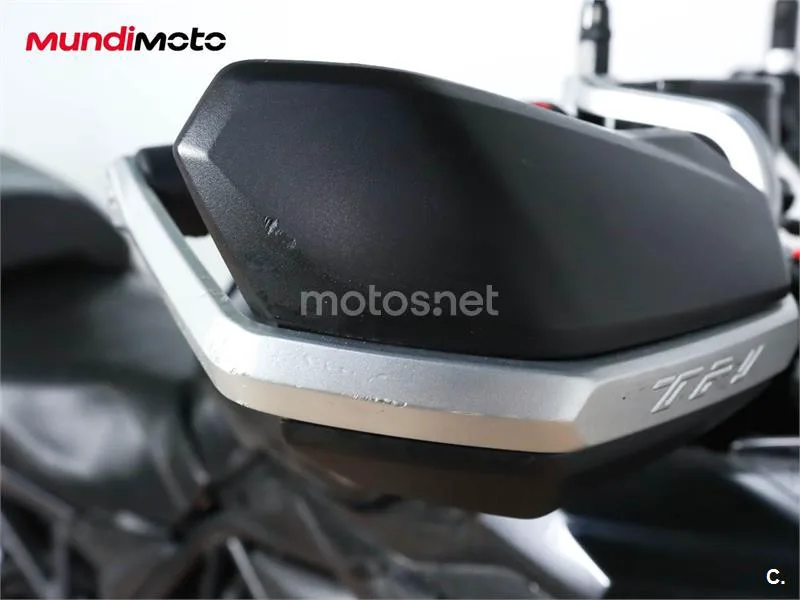 Benelli TRK 502 – Vista 14